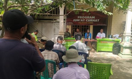 Program Jum’at Curhat, Kapolsek Kota Baru dengarkan langsung curhatan warga Mayang Mangurai