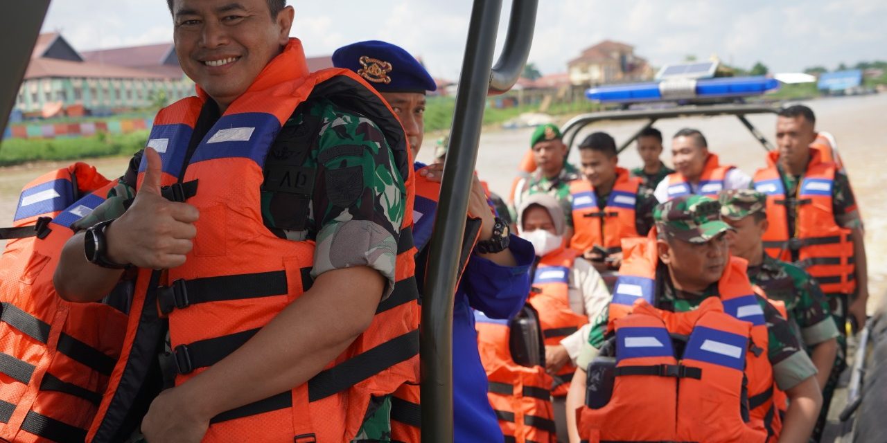 Kasiops Kasrem 042/Gapu Uji Coba Kapal Rigid Inflatable Boat