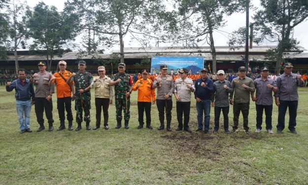 Danrem 042/Gapu Hadiri Apel Gelar Pasukan Kesiapsiagaan Bencana Erupsi Gunung Kerinci