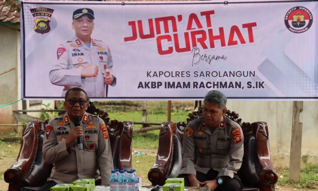 Jum’at Curhat bersama Kapolres Sarolangun, Warga Desa Pulau Aro Sepakat Memerangi Narkoba