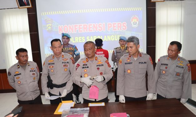 Pelaku Penganiayaan Memiliki Senpi Rakitan di Bekuk