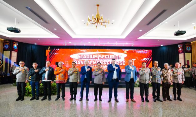 Datangkan Pengajar dari Inggris, Kapolri Komitmen Perbaiki Manajemen Kompetisi Sepak Bola