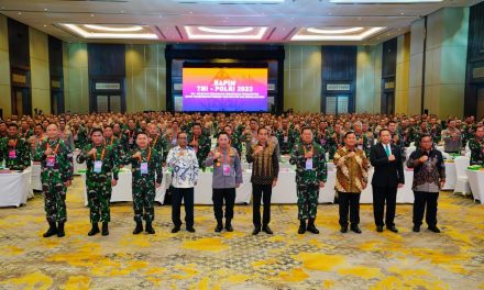 Kapolda Jambi Bersama Danrem 042 Gapu Hadiri Rapat Bersama Presiden R.I Ir H Joko Widodo