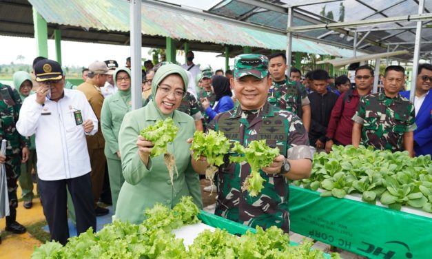 Kasad Resmikan Kawasan Agrowisata Tekno 44