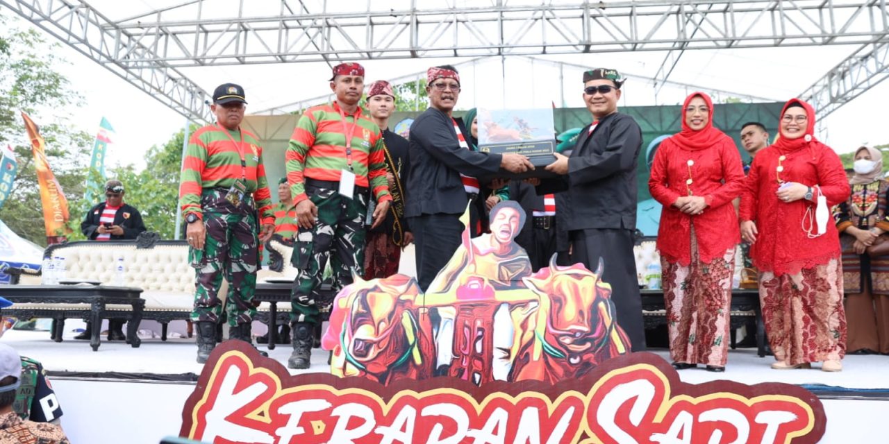 Kasad Buka dan Saksikan Lomba Karapan Sapi Piala Kasad Tahun 2023