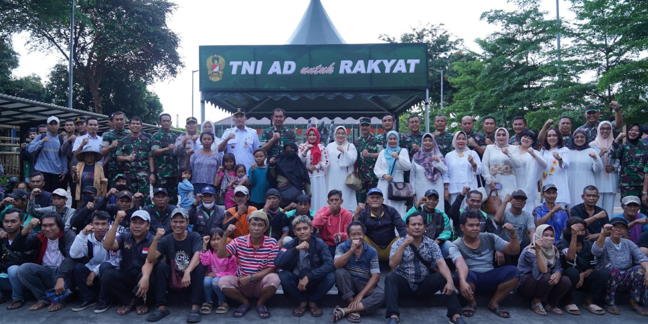 TNI AD Berbagi 1.500 Paket Berbuka Puasa Untuk Masyarakat Jakarta