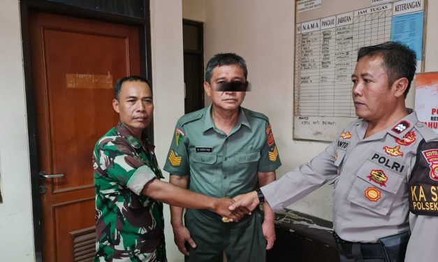Serda Ayupti Babinsa Jati Luhur amankan TNI Gadungan