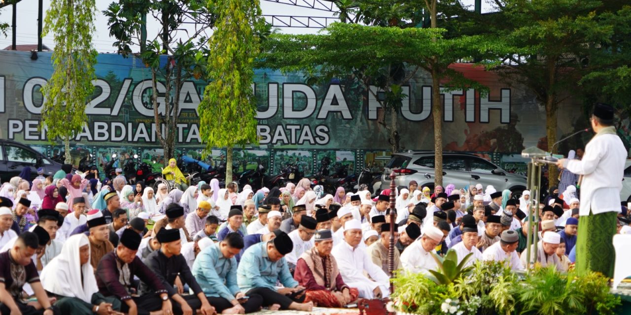 Korem 042/Gapu Menggelar Sholat Idul Fitri 1444 H