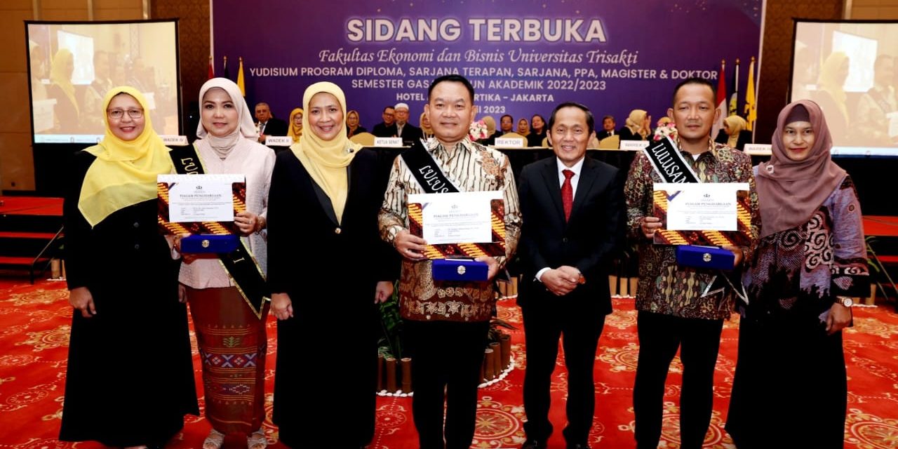 Jenderal TNI Dr. Dudung Abdurachman Sandang Predikat Lulusan Terbaik Program Doktor FEB Universitas Trisakti