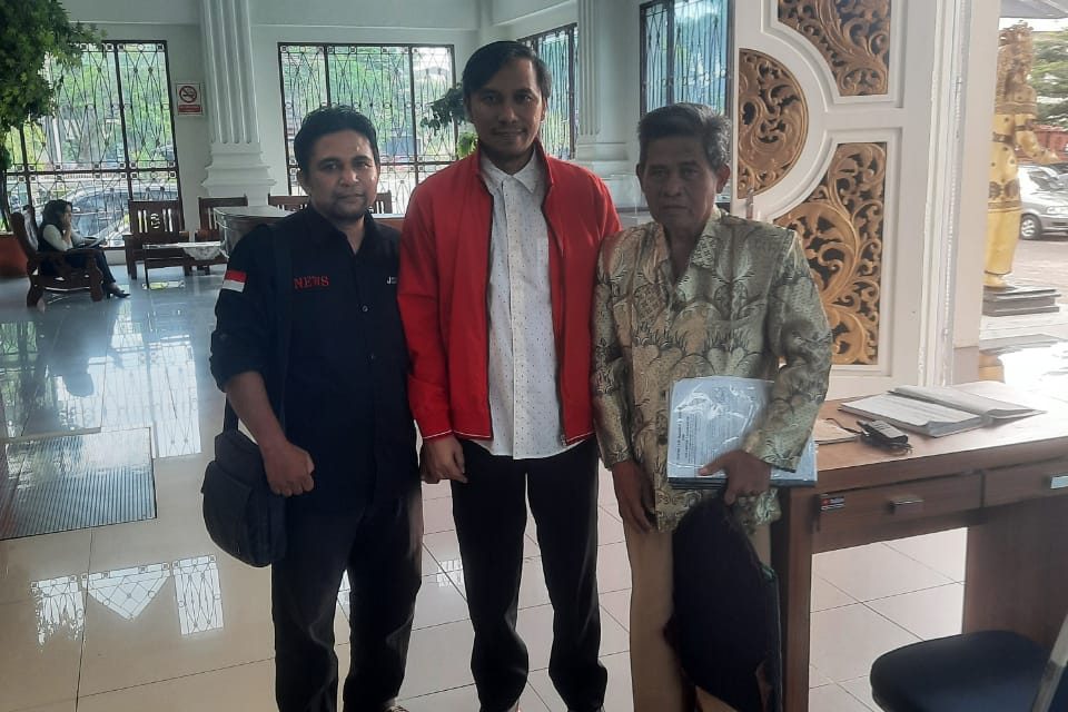 “Karma Acu”.:Harus Ada Langkah Politik Yang Diambil Dalam Menyelesaikan Masalah Kelompok Tani Makmur Bersama Dan Kelompok Tani Mandiri.