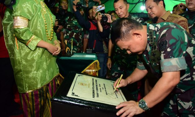 Kasad Resmikan Rehab 34 Rumah Tidak Layak Huni di Wilayah Kodam XIV/Hasanuddin