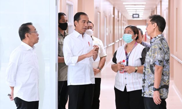 Hari Ketiga di Labuan Bajo, Presiden Jokowi Tinjau RSUD Komodo