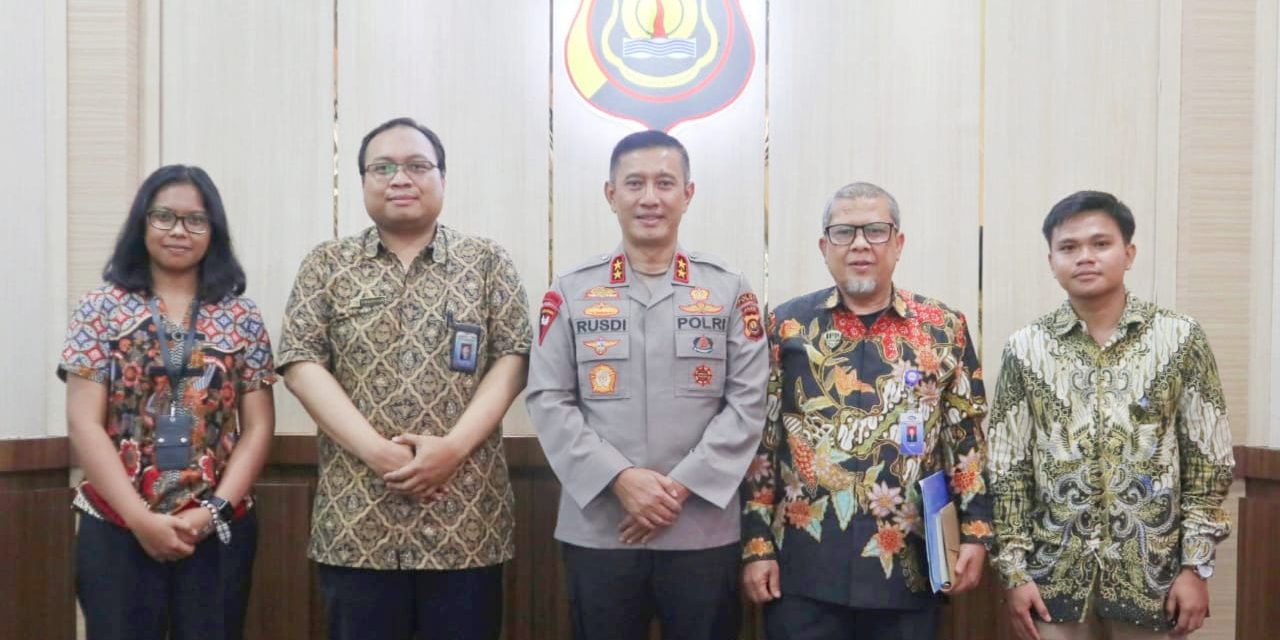 Silaturahmi Kapolda Jambi Dengan Tim Evaluasi Atas Akuntabilitas Pengamanan Dan Pengawasan Pemilu Serentak Periode Triwulan II Tahun 2023