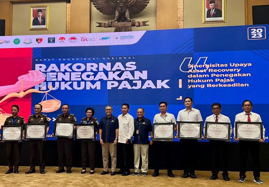 Direktorat Reserse Kriminal Khusus (Ditreskrimsus) Polda Jambi Menerima Penghargaan Dari Dirjen Pajak