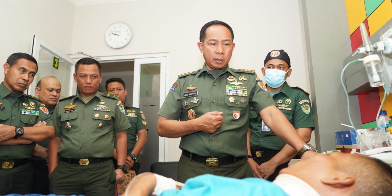 Wakasad Jenguk Kru Helikopter Bell 412 EP di RS Dustira