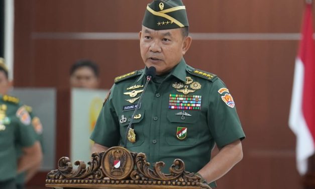 Terima Laporan Korps Kenaikan Pangkat Pati, Kasad : Jadilah Agent of Change di Satker Masing-Masing