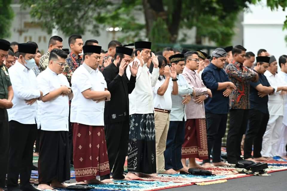 Presiden dan Ibu Iriana Salat Iduladha 1444 H di Istana Yogyakarta Bersama Masyarakat