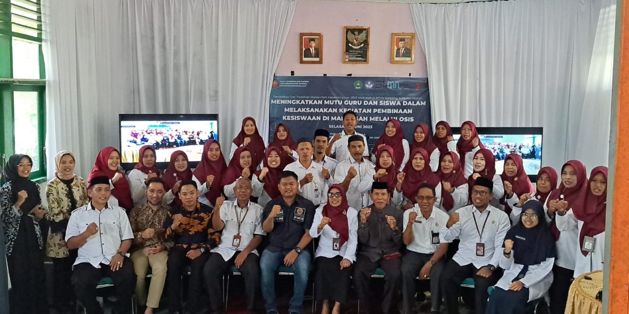 Komite OSIS Nasional Laksanakan Kunjungan Kerja di MTs Negeri Soppeng, Sulawesi Selatan.