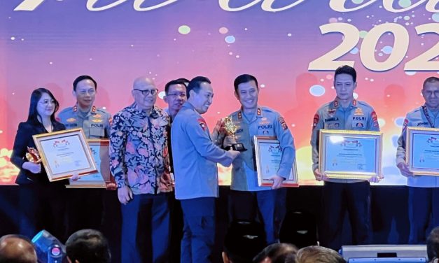 Polda Jambi Mendapatkan Penghargaan Polda Terbaik Tipe B ajang Kompolnas Awards 2023
