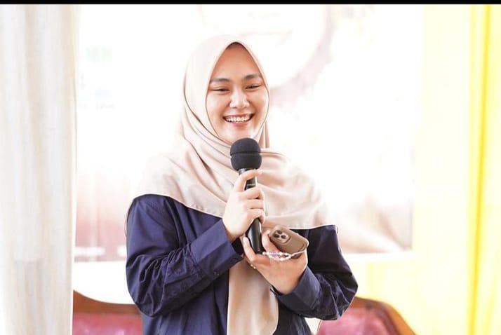 Sukandar dan Istri Saniatul Lativa Siapkan Ivanda Awalina Sebagai Penerus Trah Politik