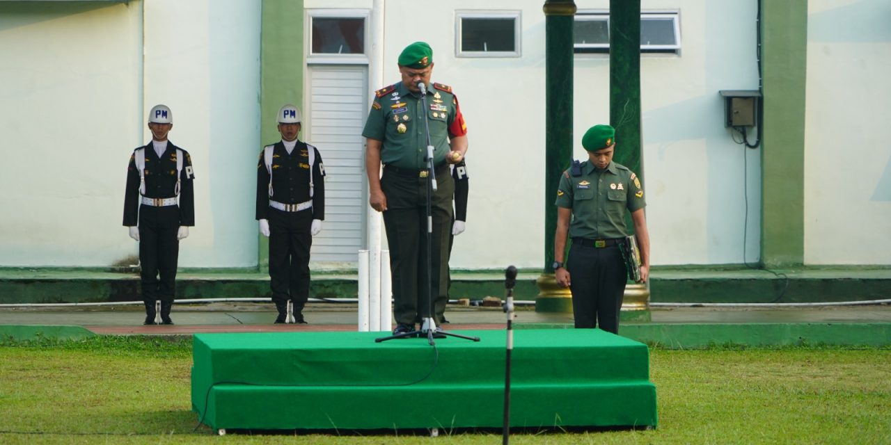 Danrem 042/Gapu Pimpin Upacara Bulanan, Bacakan Amanat Panglima TNI