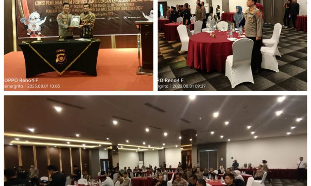 Kapolresta Jambi Hadiri Acara Penanda Tanganan Perjanjian Kerjasama Polda Jambi Bersama KPU Provinsi Jambi.