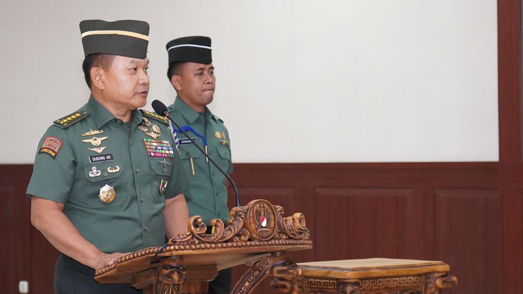 Terima Laporan Korps Kenaikan Pangkat 14 Pati TNI AD, Ini Pesan Kasad