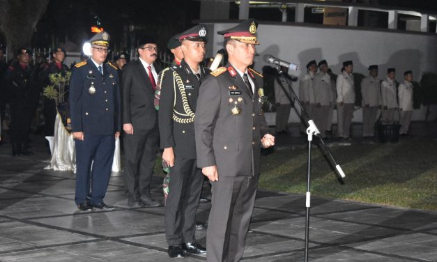 Danrem 042/Gapu Ikuti Apel Kehormatan dan Renungan Suci di TMP Satria Bhakti