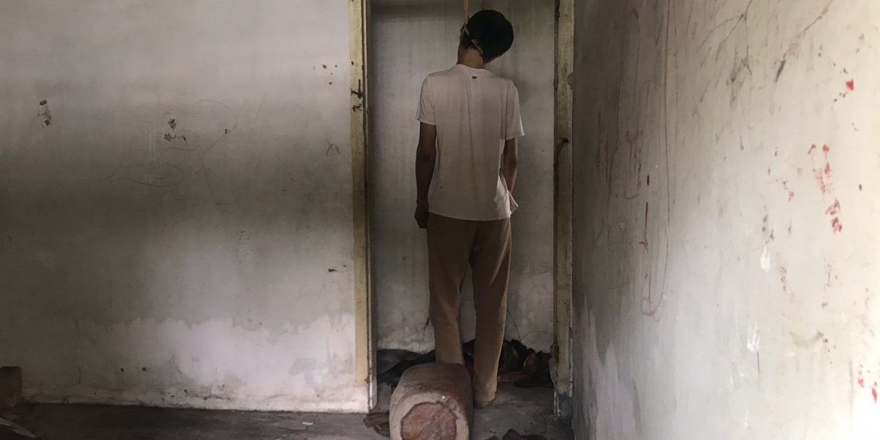 Warga kampung Bugis yang berinisial (A) bunuh diri di rumah kosong