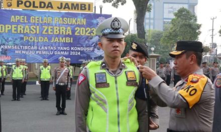 Kapolda Jambi Irjen Pol Rusdi Hartono Memimpin Apel Menggelar Pasukan Operasi Zebra Tahun 2023