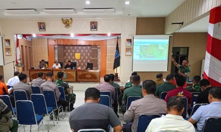 Kasdim 0420/Sarko Minta Satgas Bergerak Cepat Padamkan Api Kebakaran Hutan