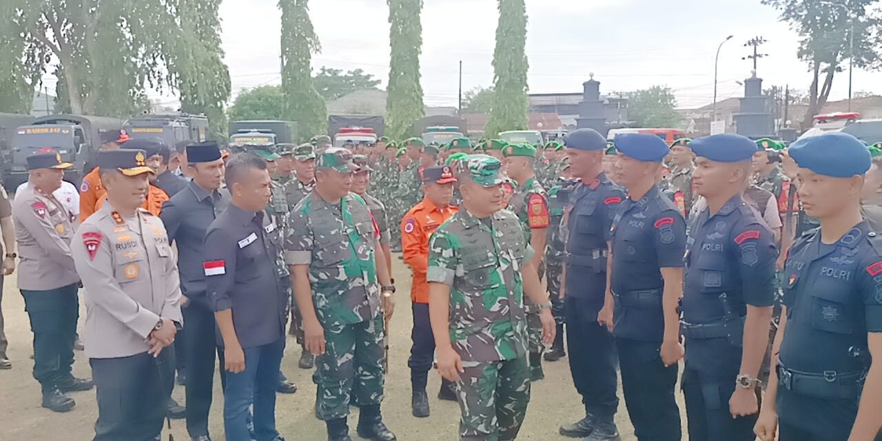 KASAD Jenderal TNI H. Dudung Abdurachman Pimpin Apel Gelar Pasukan Dalam Rangka Evaluasi Penanganan Karhutla di Wilayah Sumbagsel Tahun 2023