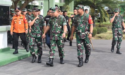 Kasad Tinjau dan Apresiasi Penanganan Karhutla di Jambi