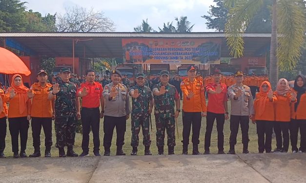 Danrem 042Gapu Brigjen TNI Supriono, S.IP.,M.M. selaku Plh. Dansatgas Karhutla Memimpin Langsung Apel Pelepasan Personel Pos Terpadu Satgas Penanggulangan Karhutla Provinsi Jambi
