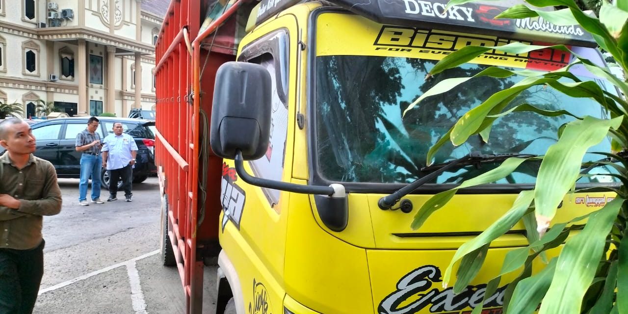 Satu Unit Truk Pengangkut Sawit Curian Diamankan Di Polda Jambi.