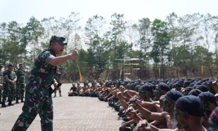 Beri Arahan Kepada Prajurit Siswa Dikmata Khusus Kostrad, Kasad Tekankan Ini