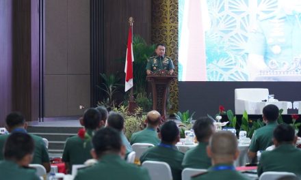 Jadi Keynote Speaker Seminar TNI AD VII, Kasad Tegaskan Papua Bagian dari NKRI