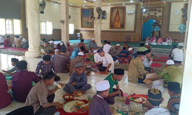 Masjid Jami’Darussalam Desa Senaung menggelar Maulid Nabi Tahun 2023