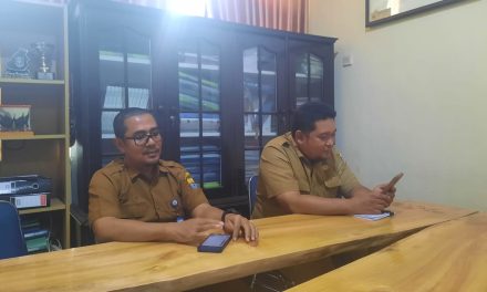 Dinas Kehutanan Mengadakan Rapat Tertutup Pembahasan Areal Kelola Enam Koperasi.
