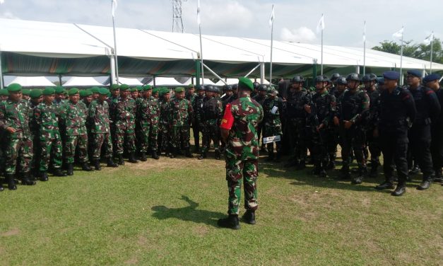 Danrem 042/Gapu Brigjen TNI Supriono S.IP., M.M selaku Dansatgas Pamwil memimpin langsung Apel Gelar Kesiapan Pasukan dalam rangka Pengamanan VVIP Kunjungan Kerja Wakil Presiden RI Prof. DR. (H.C) KH Ma’ruf Amin ke Provinsi Jambi