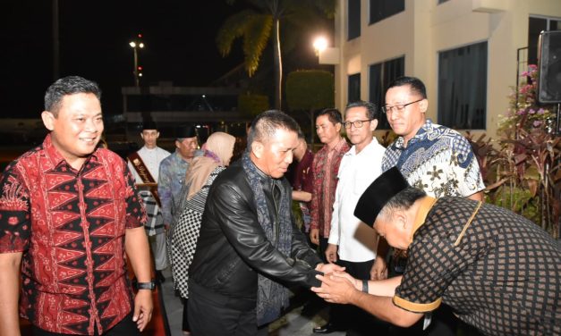 TIBA DI JAMBI, PANGDAM II/SRIWIJAYA DISAMBUT DANREM 042/GAPU DAN FORKOPIMDA