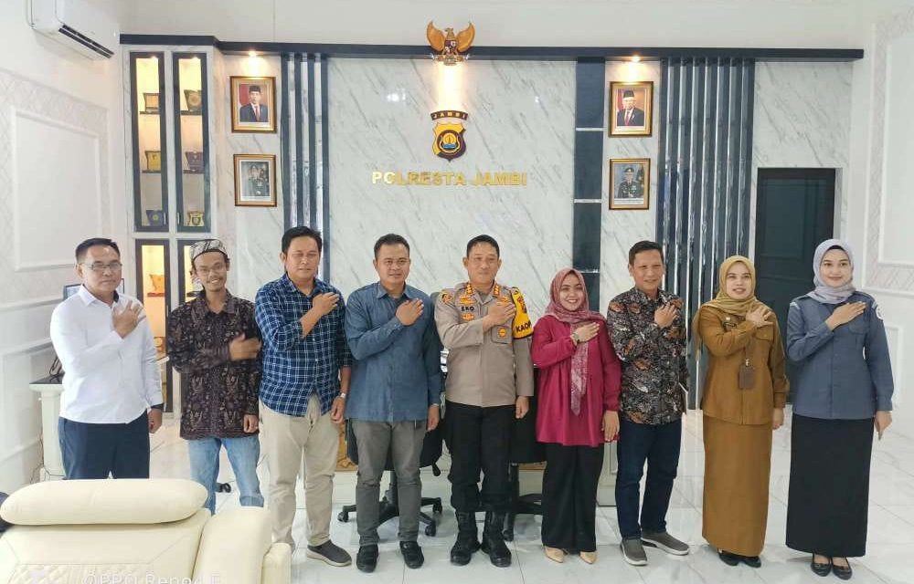 Kapolresta Jambi Terima Kunjungan Silaturahmi Bawaslu Kota Jambi Rangka Persiapan Pemilu 2024.