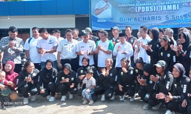 Gubernur Jambi Al Haris Secara Resmi Atlet Dayung mengikuti Babak Kualifikasi Pekan Olahraga Nasional (BK PON) XXI