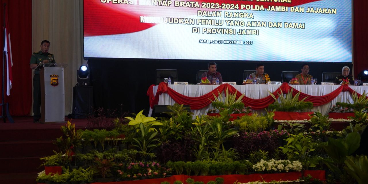 Kasrem 042/Gapu Kolonel Inf Ali Aminudin, S.E., M.M mengikuti Acara Rapat Koordinasi Lintas Sektoral Mantap Brata 2023-2024