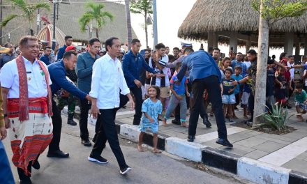 Tanam Pohon Bersama Masyarakat, Presiden: Ini Tindakan Nyata Hadapi Perubahan Iklim