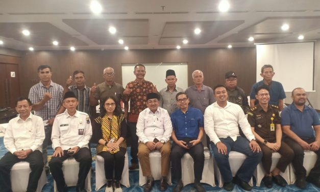 Bupati Tanjung Jabung Barat Drs H Anwar Sadat M.Ag, pimpin sekaligus membuka rapat finalisasi permasalahan Kelompok Tani 9 (sembilan) Desa dengan perusahaan PT Dasa Anugrah Sejati (DAS) Tahun 2023