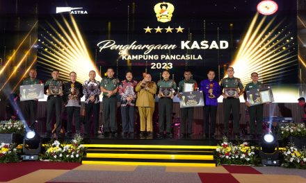 Terapkan Pancasila dan Bhinneka Tunggal Ika Sebagai Pemersatu Bangsa, Kasad Beri Penghargaan Kampung Pancasila