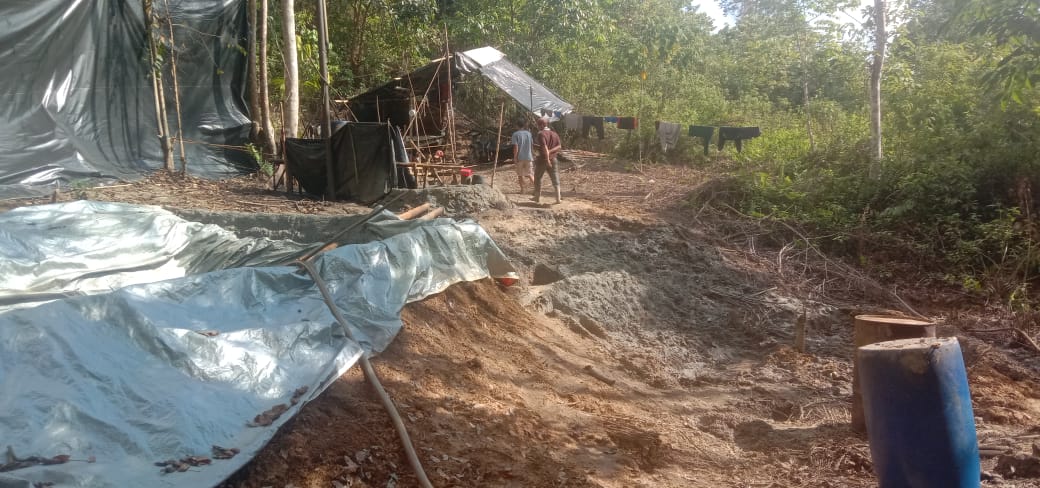 Sumur Minyak Di Dusun Senami Desa Jebak Muara Tembesi Batanghari Diduga Masih Beroperasi.