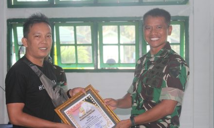 Acara Coffee Morning Bersama Media Pers Sekaligus Pemberian Penghargaan Oleh Komandan Kodim 0402/Sarko Letkol Inf Suyono S. Sos.