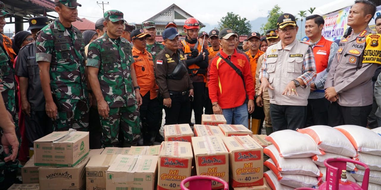 Danrem 042/Gapu Tinjau Langsung Banjir Di Kabupaten Kerinci dan Sungai Penuh